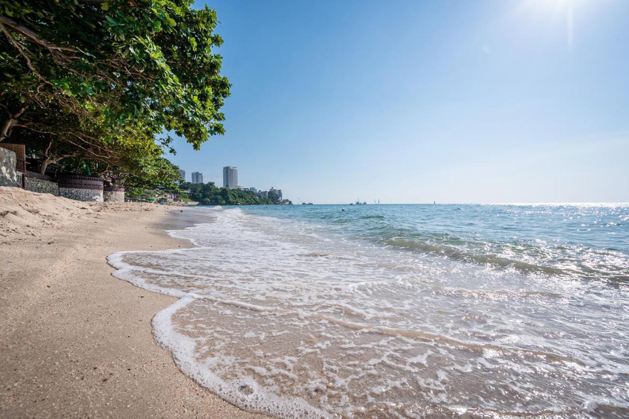 Majestic Pool 4 Bedrooms Private Pattaya